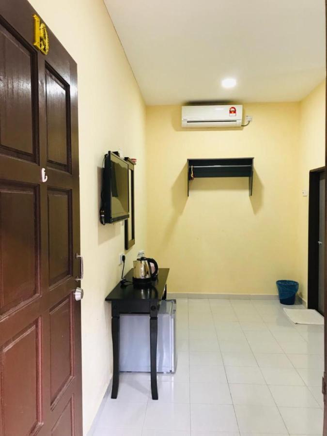 Dhania Cenang Beach Motel Pantai Cenang  Exterior photo